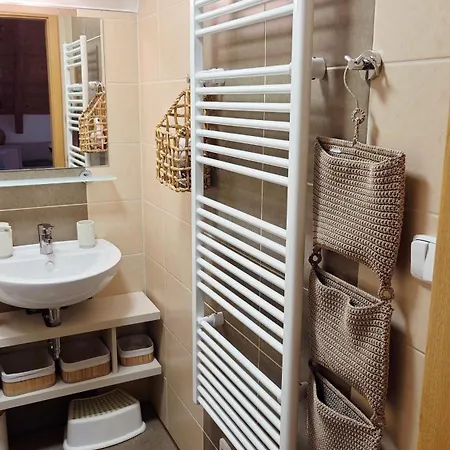 Apartament Niki Apollon *